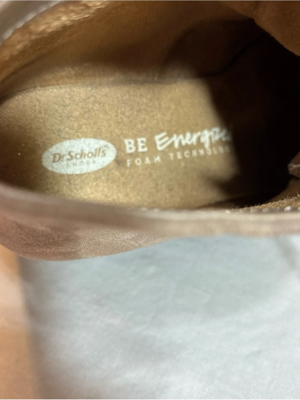 Dr Scholls Be Energized beige suede booties. Size 8M